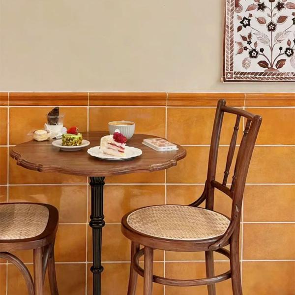 Großhandel B2B Massivholz-Esstisch Cafe Tisch und Stuhl Set Restaurant